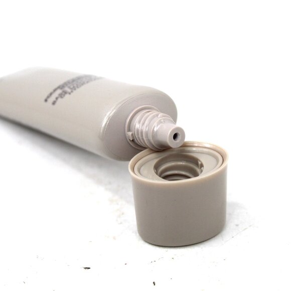 Laura Mercier Foundation Primer Oil 50 ml/1.7 oz NIB - Picture 12 of 12